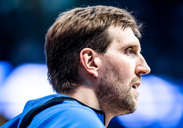 乐鱼官网-波士顿凯尔特人训练开放日，赛后更衣室发声引欢呼，西甲在即，赛程密集仍需轮换的简单介绍